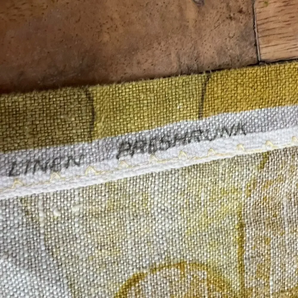 Unbranded this tablecloth